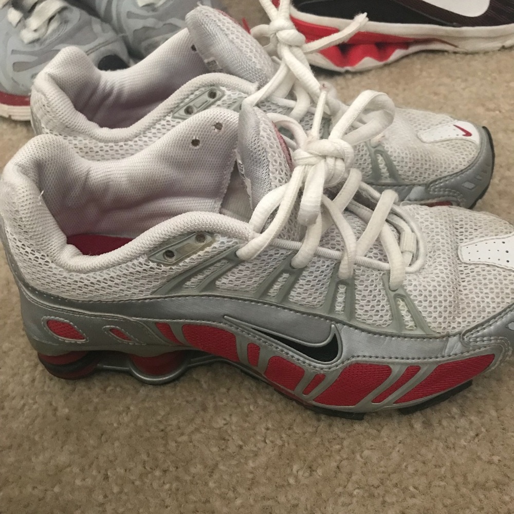Boys Nike shox